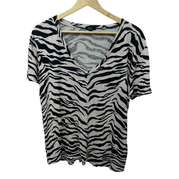 Rails Chic Cara Ivory Tiger Strip Print V-Neck Top Size Medium - Picture 1 of 7